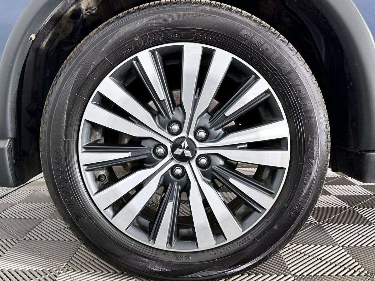 Mitsubishi Outlander, 2019 - 142 971 км. | Фото №8