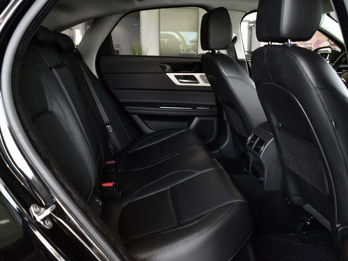 Jaguar XF, 2017 Фото №9