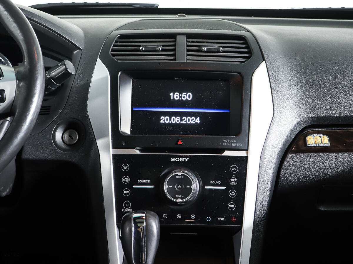 Ford Explorer, 2015 Фото №13