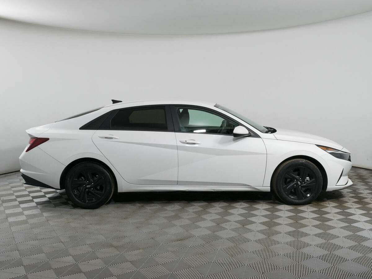 Hyundai Elantra, 2021 Фото №4