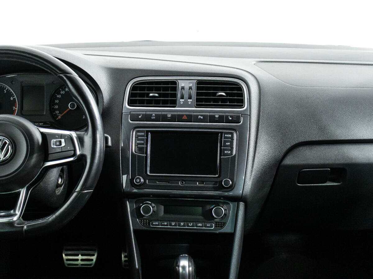 Volkswagen Polo, 2018 Фото №14