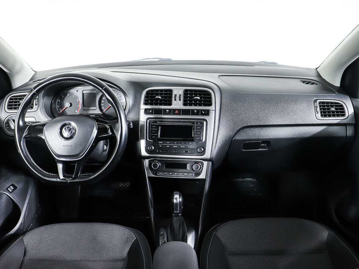 Volkswagen Polo, 2016 Фото №11