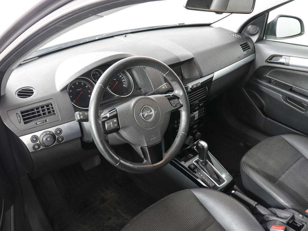 Opel Astra, 2012 - 178 290 км. | Фото №5