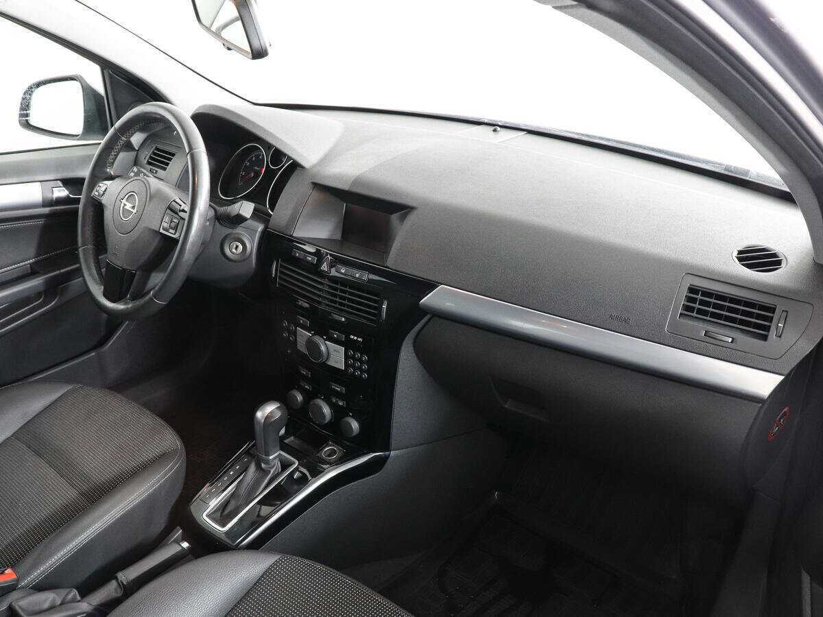 Opel Astra, 2012 - 178 290 км. | Фото №6