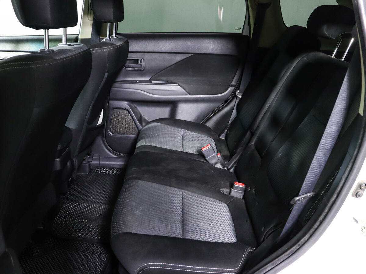 Mitsubishi Outlander, 2018 Фото №8