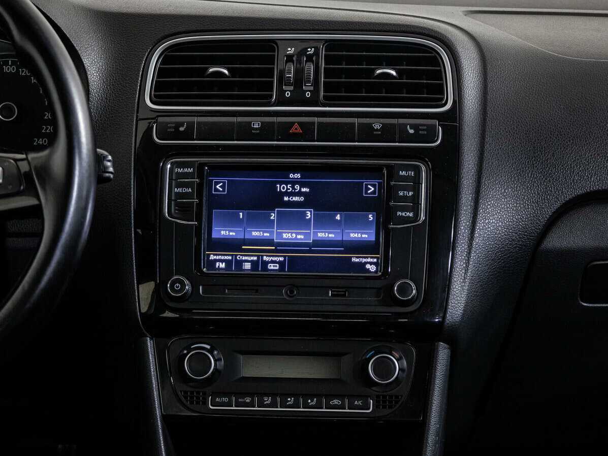 Volkswagen Polo, 2017 Фото №14