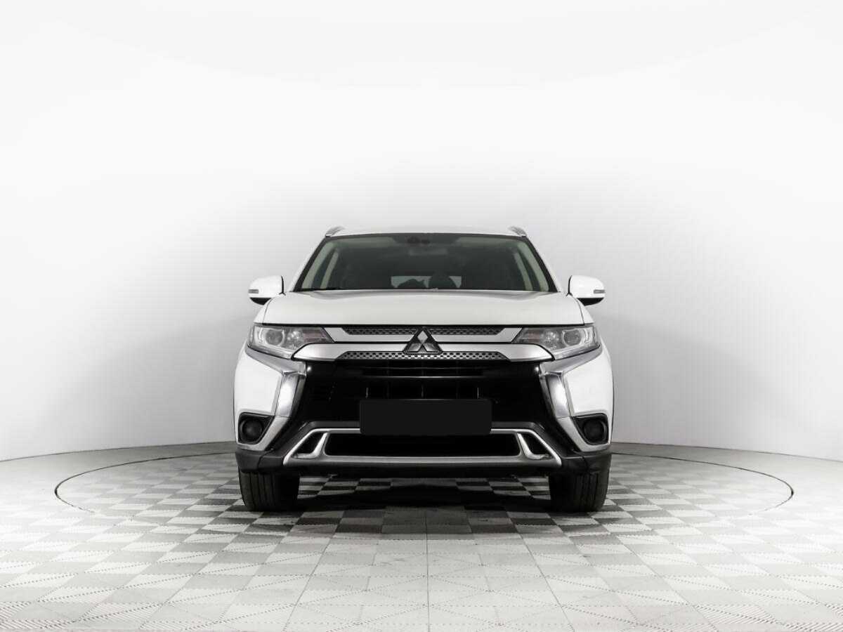 Mitsubishi Outlander, 2020 - 125 783 км. | Фото №2