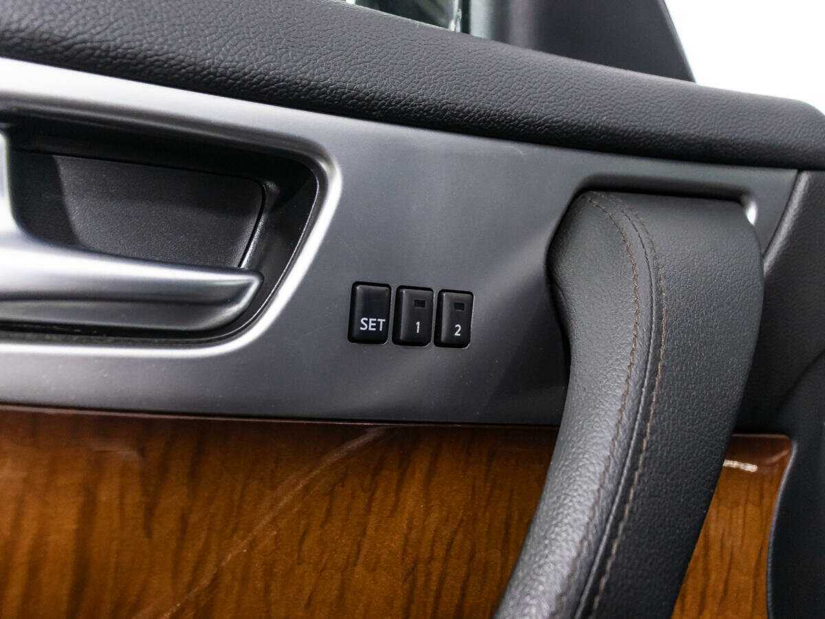 Infiniti FX37, 2012 Фото №21