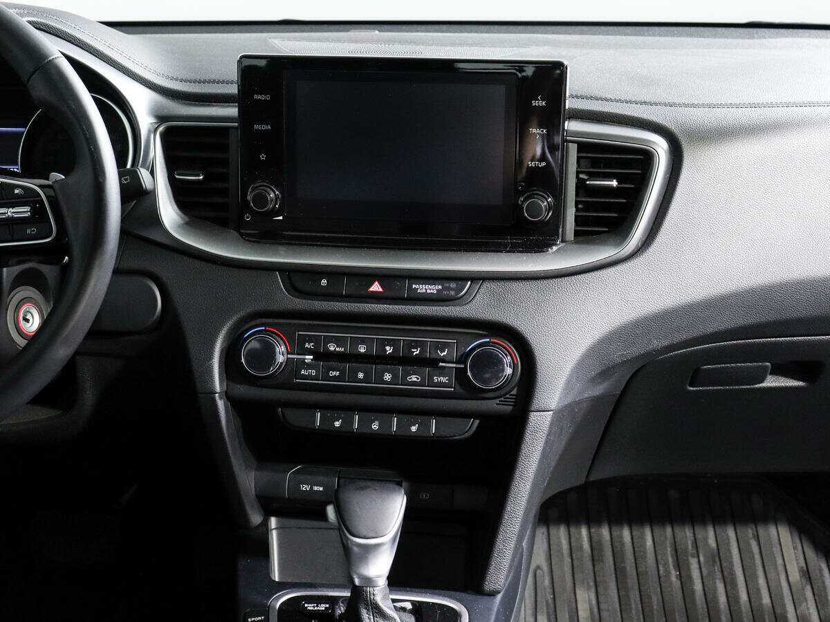 Kia Ceed, 2022 Фото №13