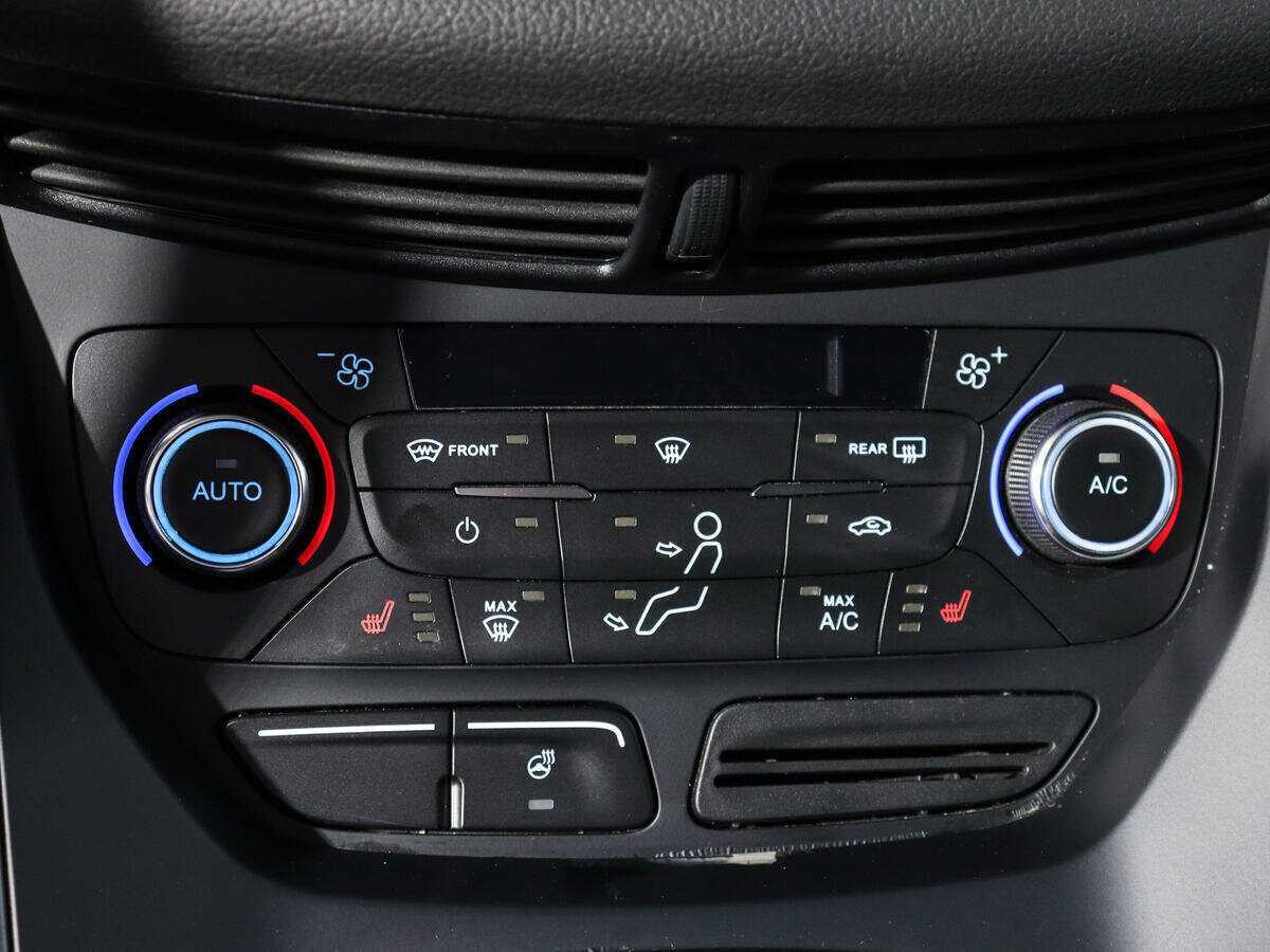 Ford Kuga, 2017 Фото №16