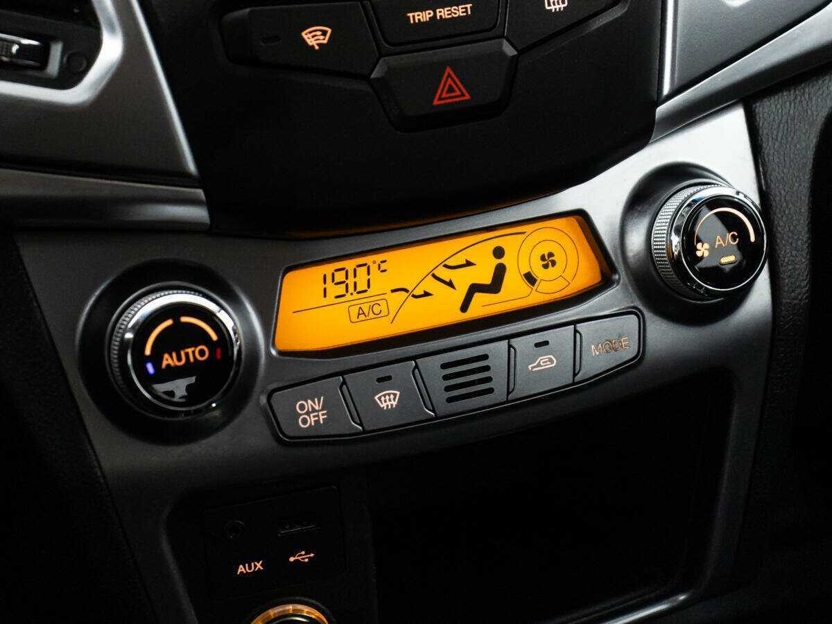 SsangYong Actyon, 2014 Фото №15