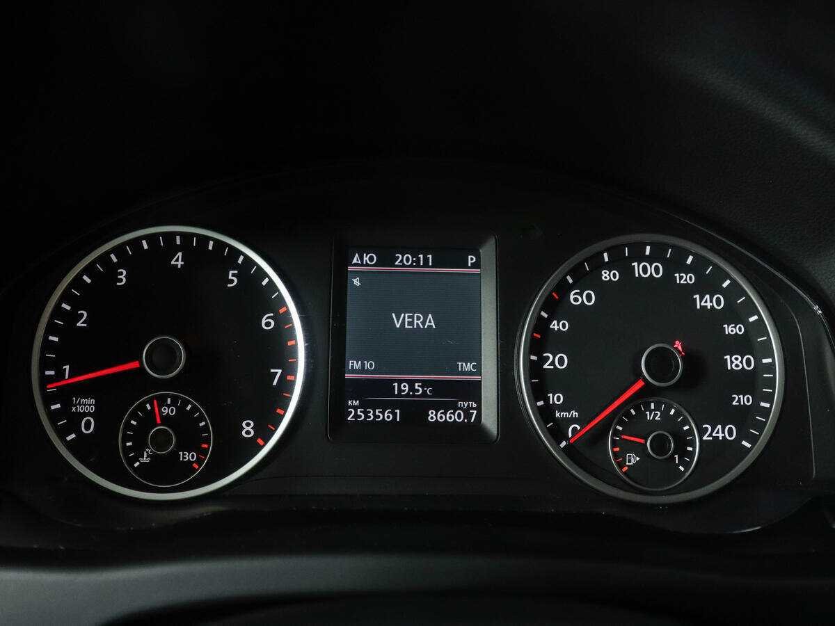 Volkswagen Tiguan, 2012 Фото №9