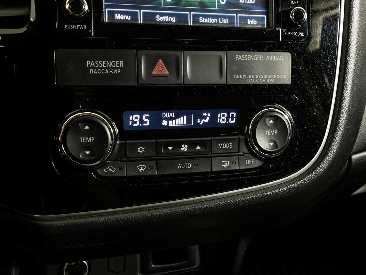 Mitsubishi Outlander, 2017 Фото №15