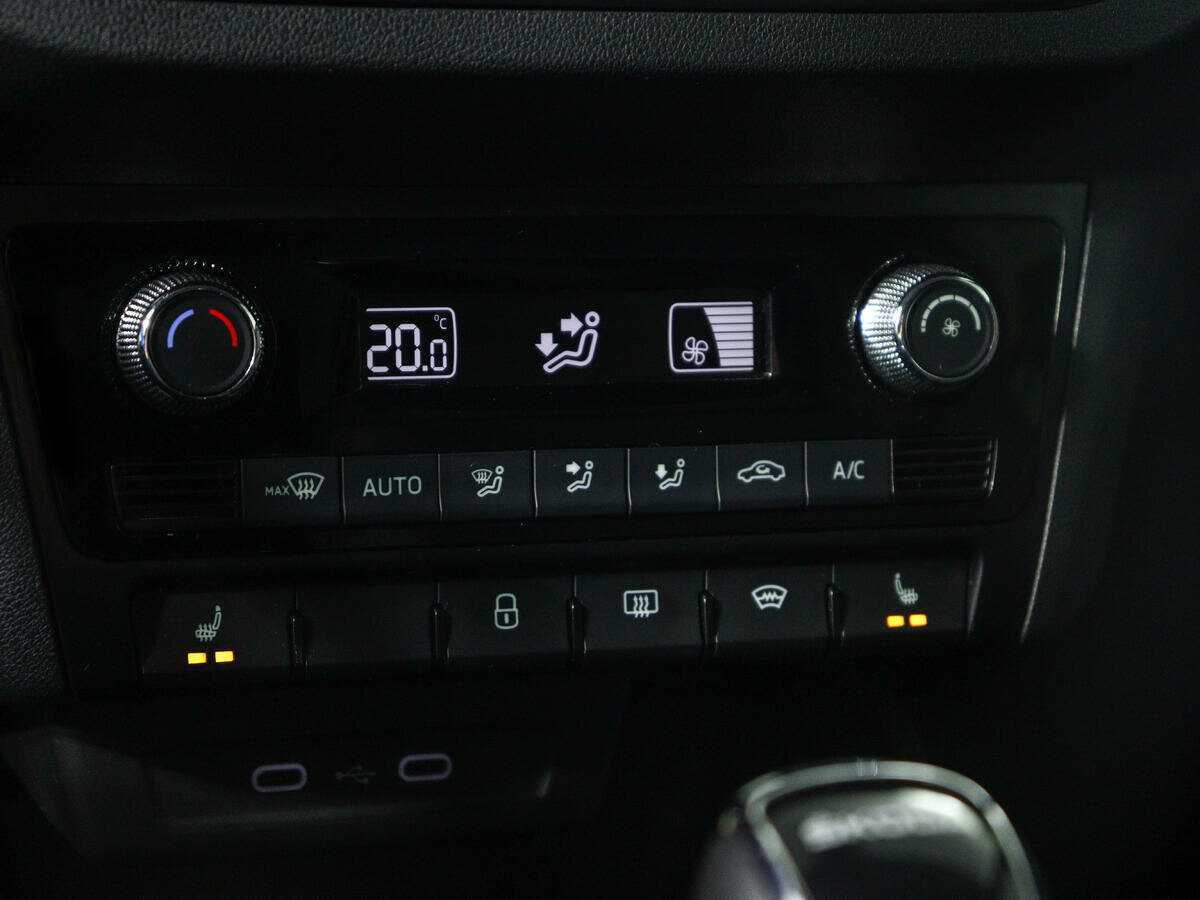 Skoda Rapid, 2021 Фото №13