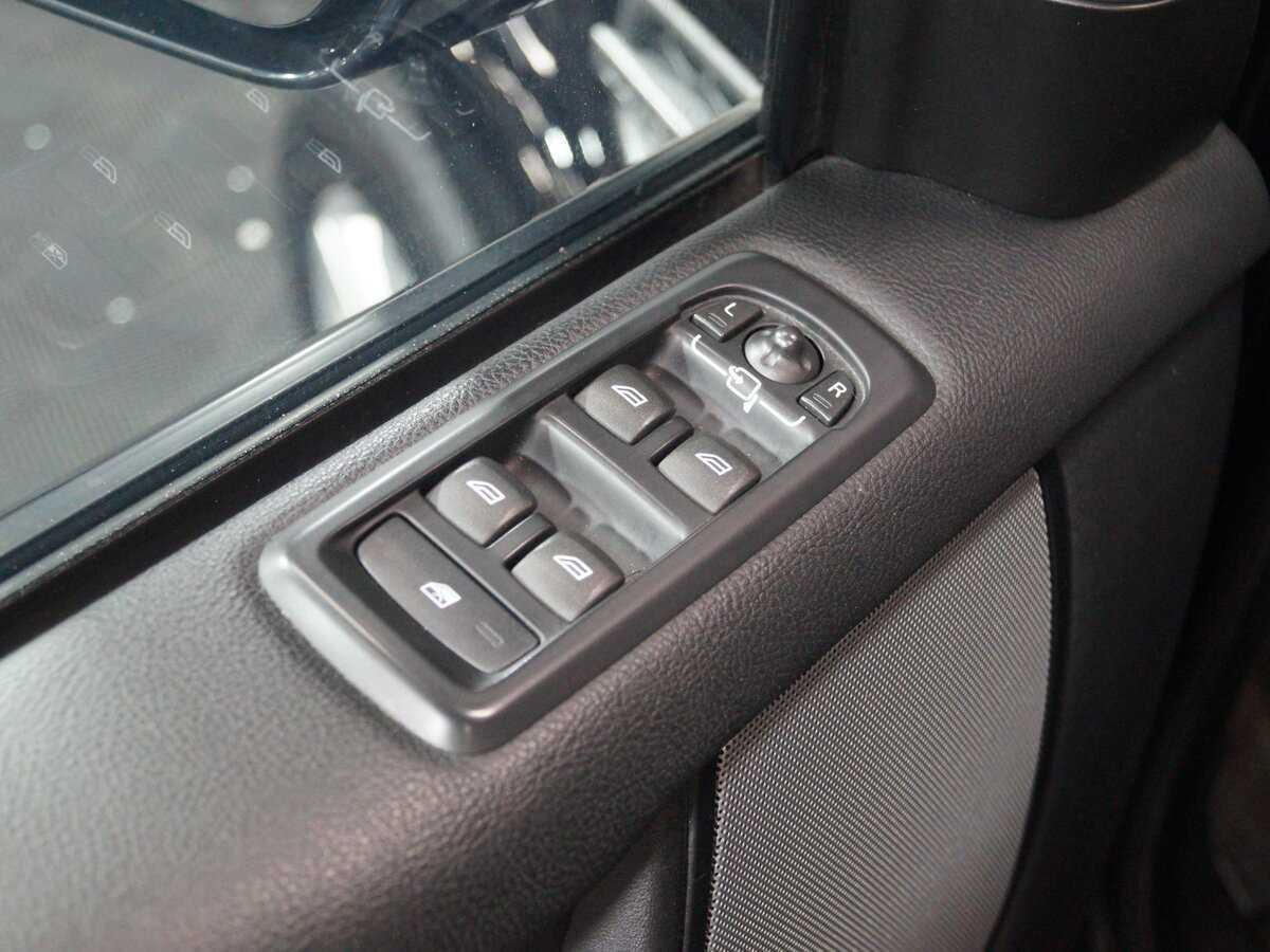 Land Rover Discovery, 2015 Фото №15