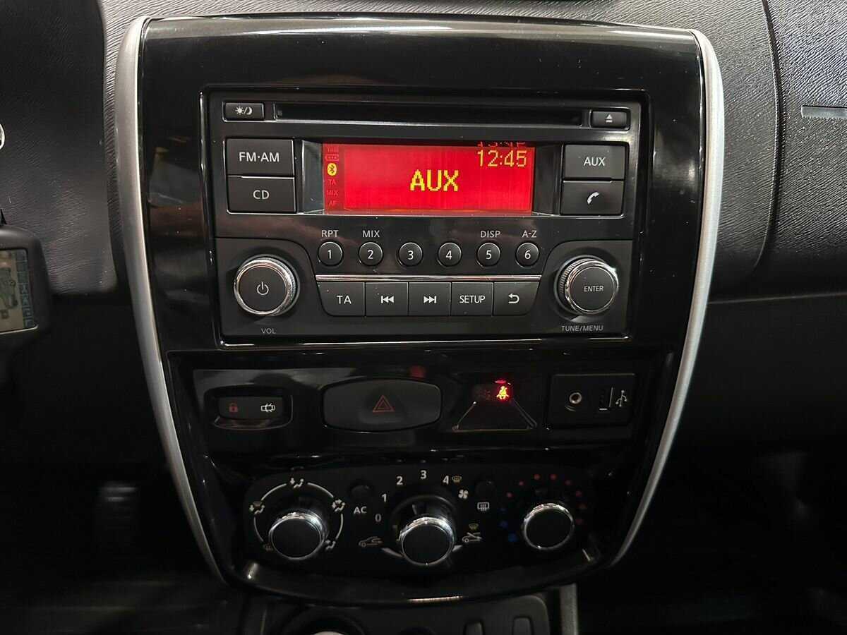 Nissan Terrano, 2014 Фото №12