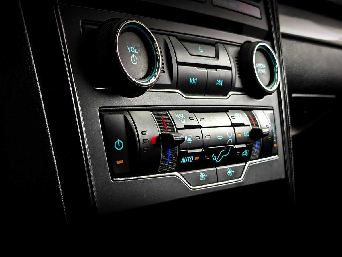 Ford Explorer, 2017 Фото №24