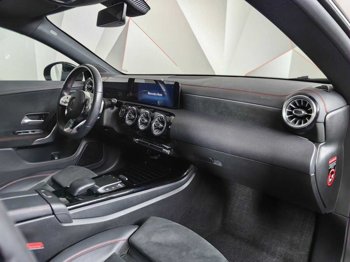 Mercedes-Benz CLA 200, 2020 Фото №9