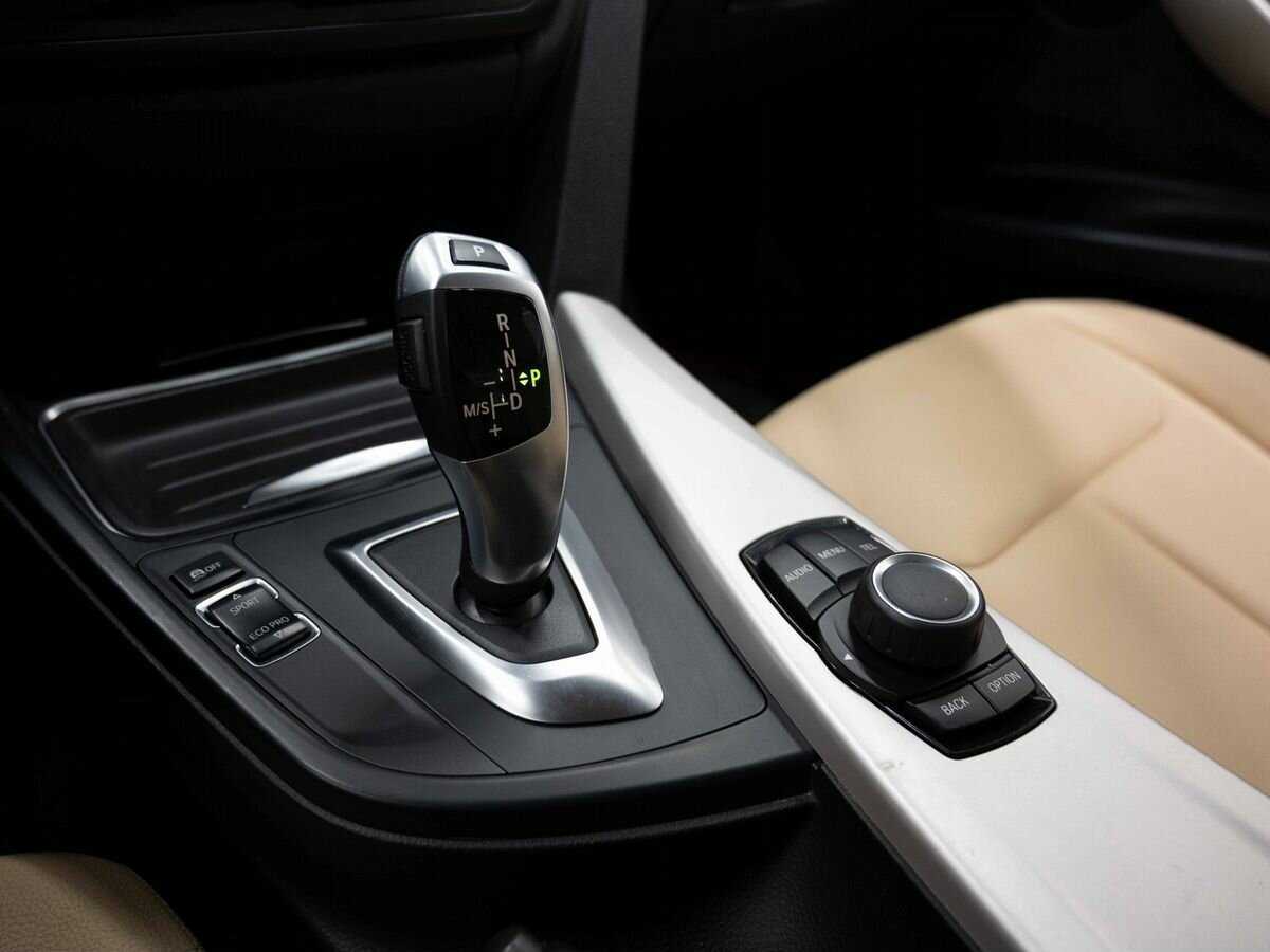 BMW 3 серии 316i, 2014 Фото №20