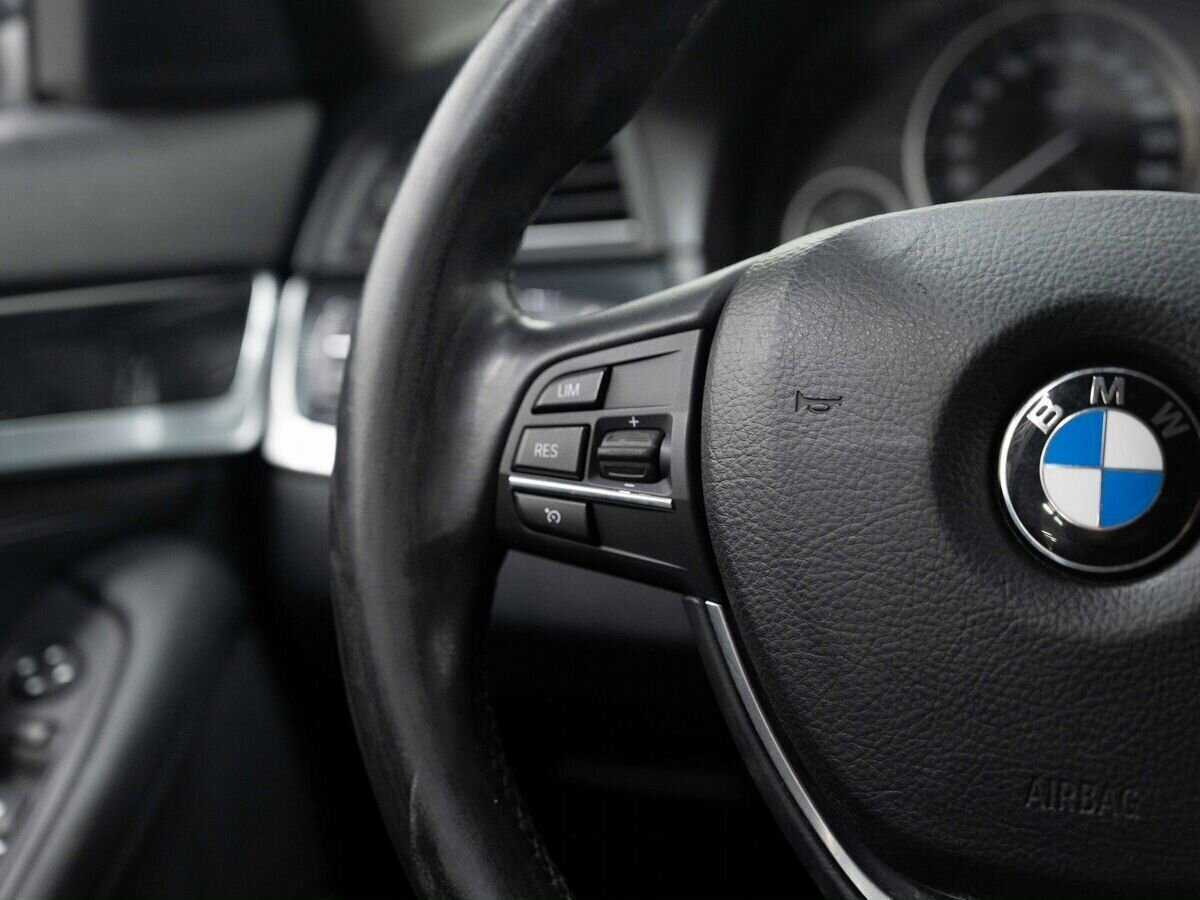 BMW 5 серии 528i xDrive, 2012 Фото №14