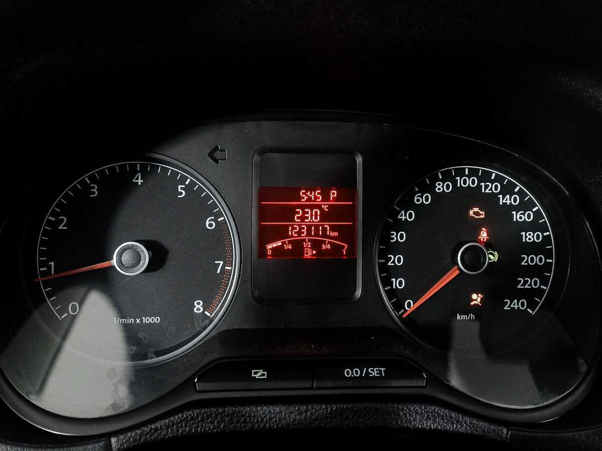 Volkswagen Polo, 2014 Фото №9