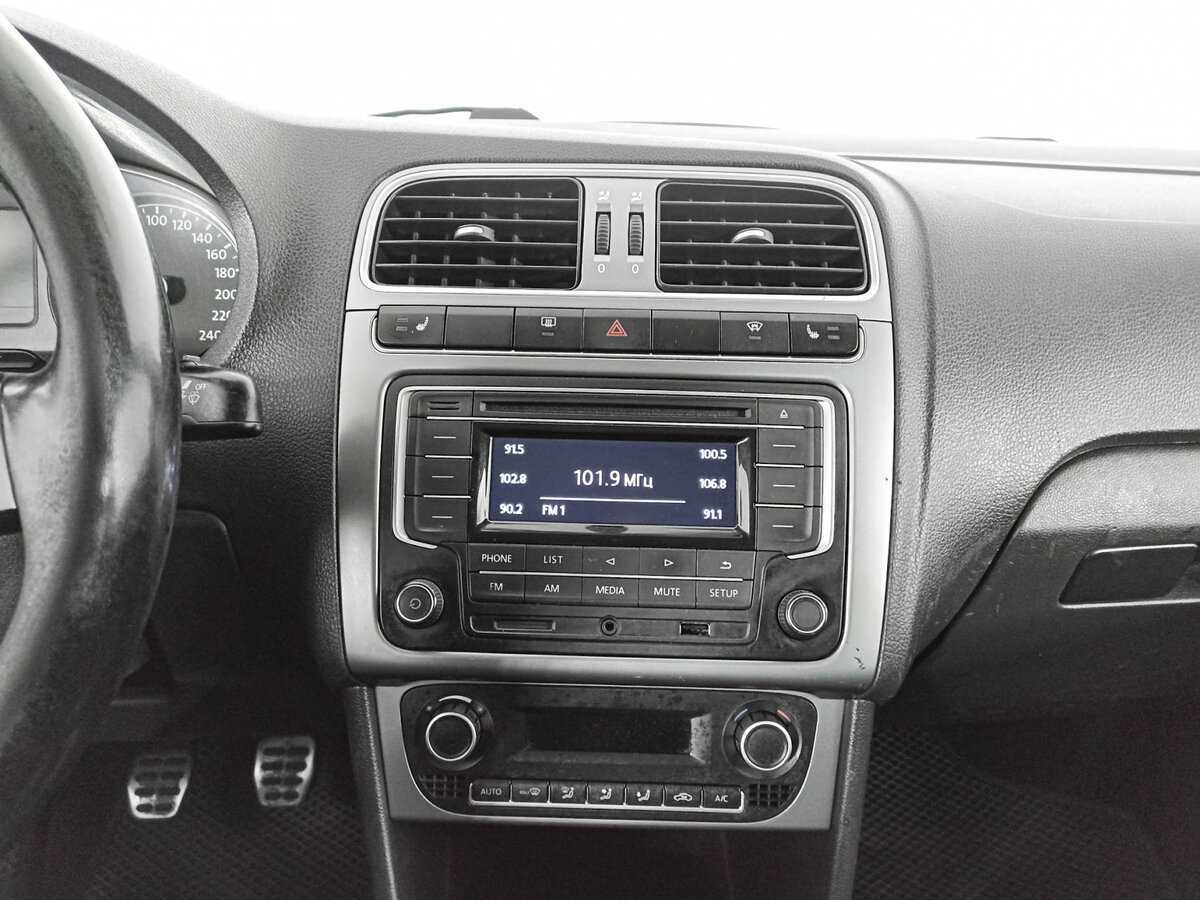 Volkswagen Polo, 2017 Фото №13