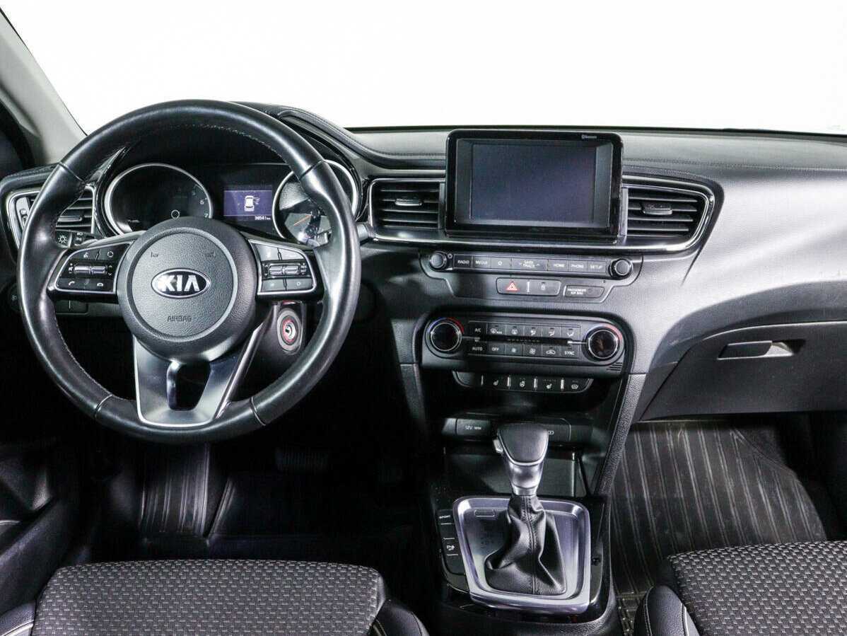 Kia Ceed, 2018 Фото №12