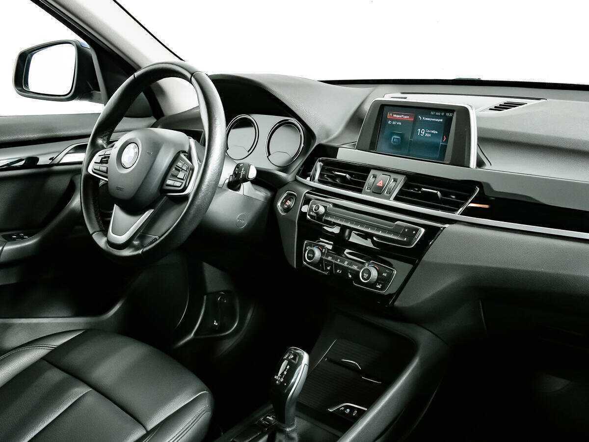 BMW X1 18i sDrive, 2018 Фото №9