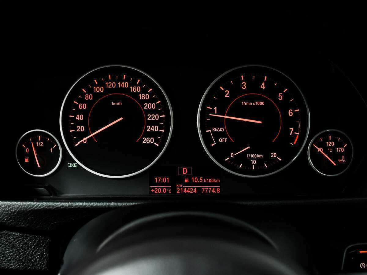 BMW 3 серии 320i xDrive, 2014 Фото №10