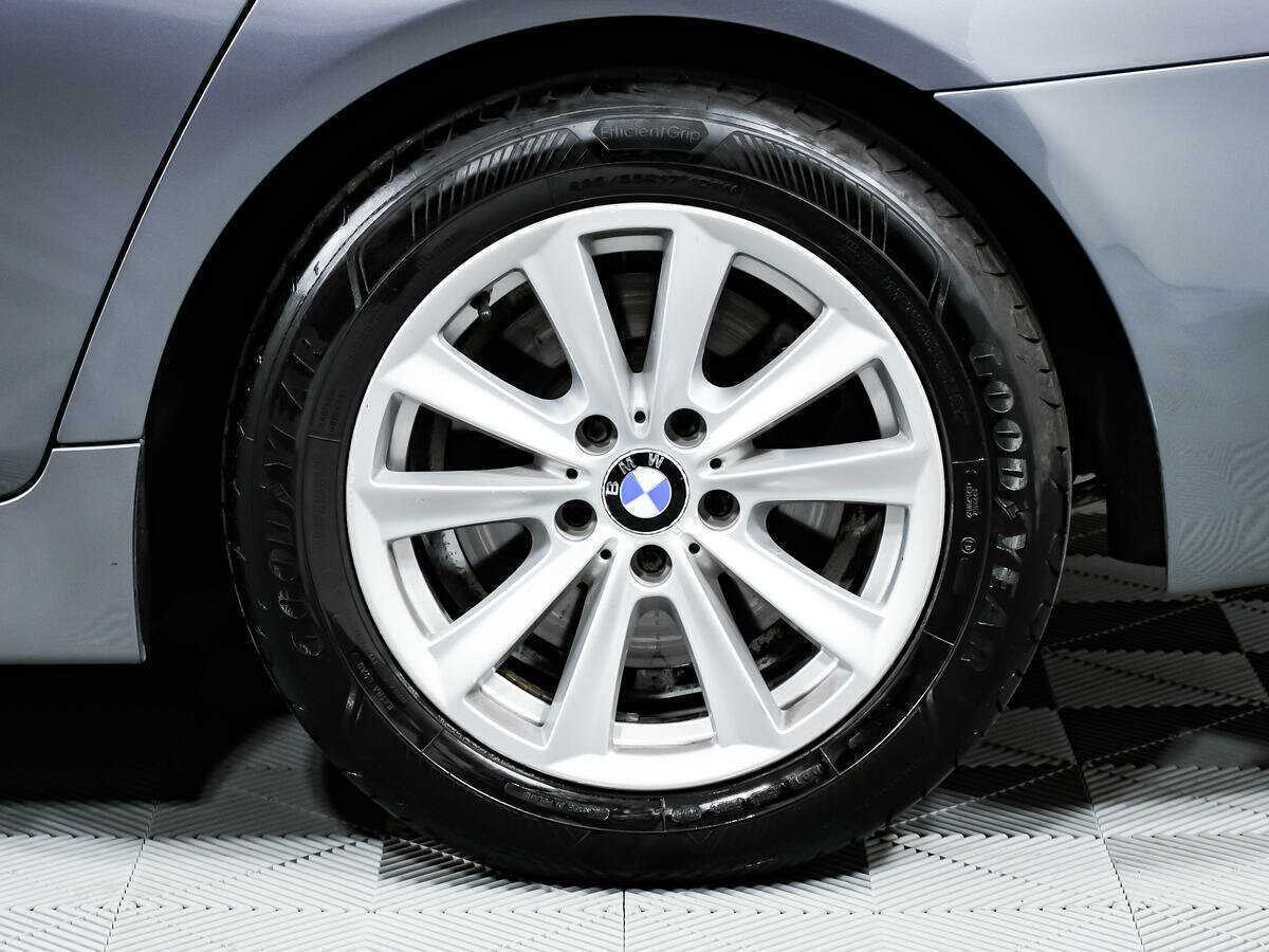 BMW 5 серии 520i, 2014 Фото №13
