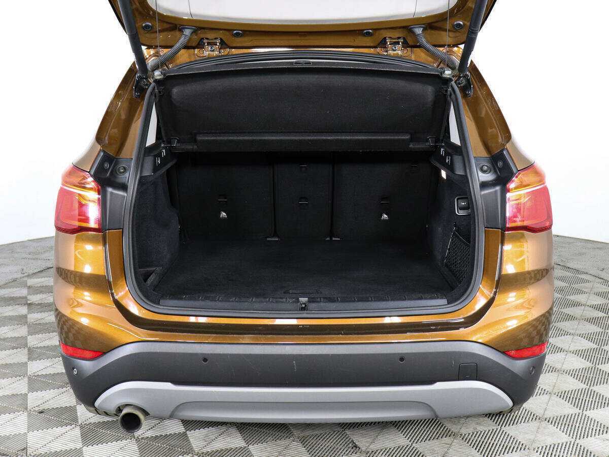 BMW X1 18d xDrive, 2016 Фото №9