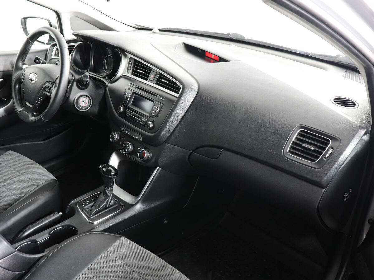 Kia Ceed, 2015 Фото №10