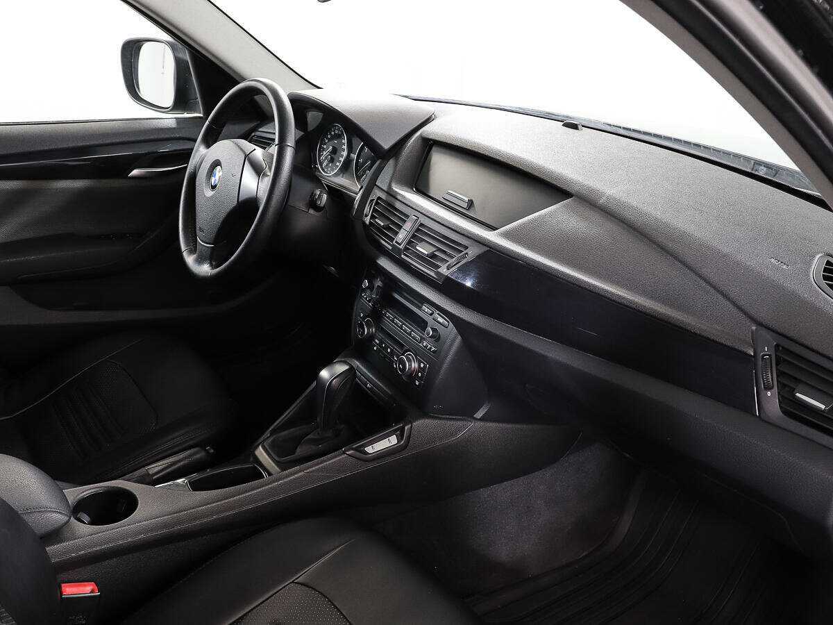 BMW X1 18i, 2012 Фото №9