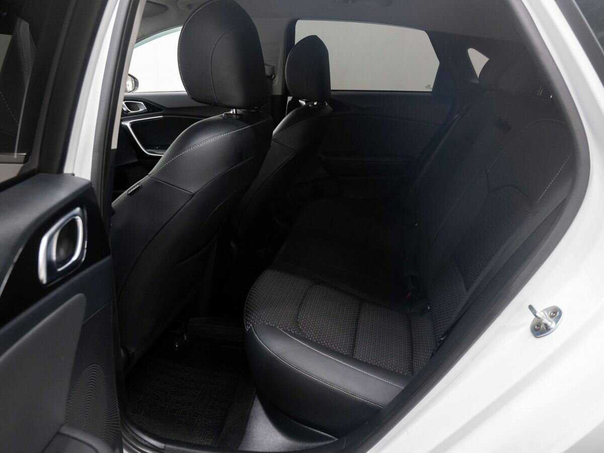 Kia Ceed, 2018 Фото №10