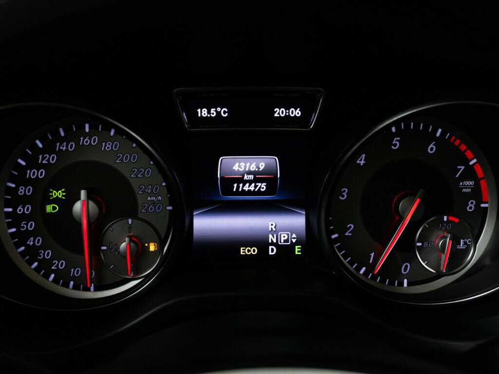 Mercedes-Benz CLA 200, 2013 Фото №12