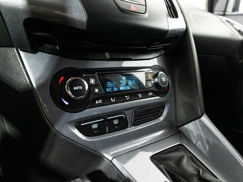 Ford Focus, 2012 Фото №15