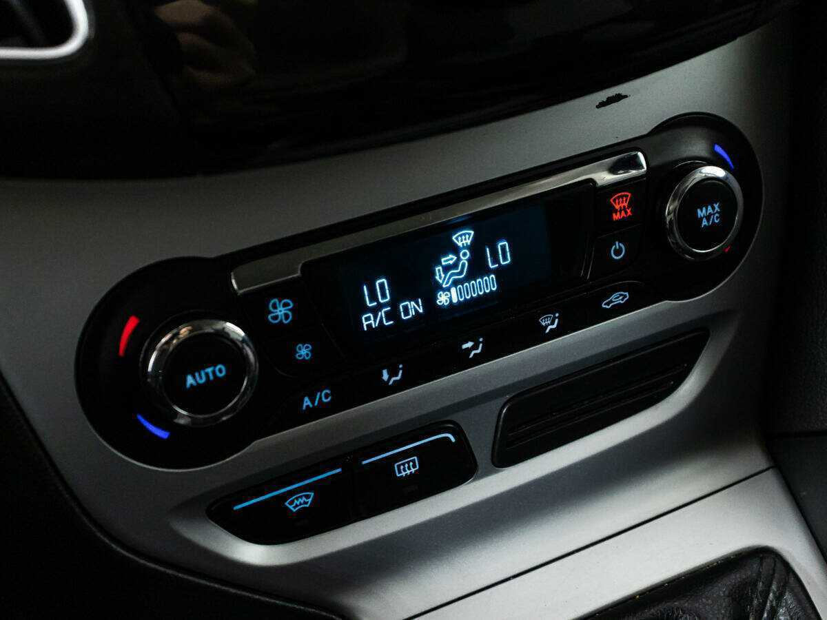 Ford Focus, 2013 Фото №13