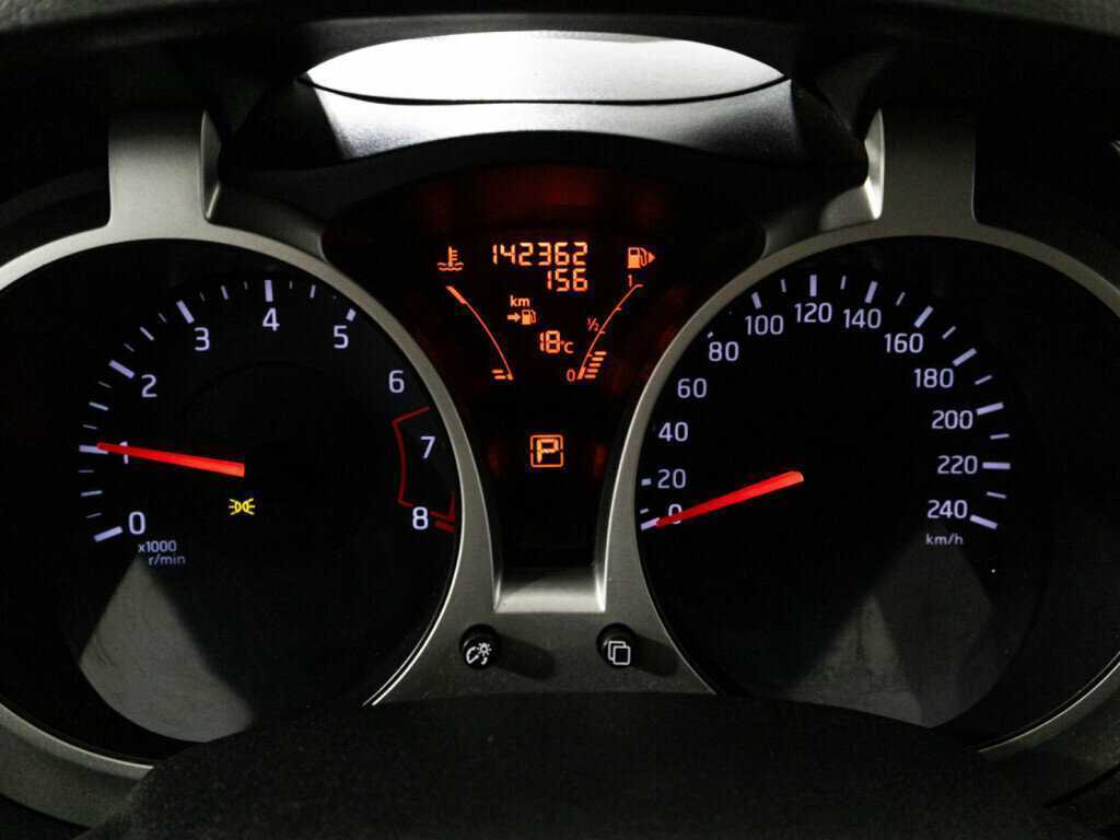 Nissan Juke, 2012 Фото №12