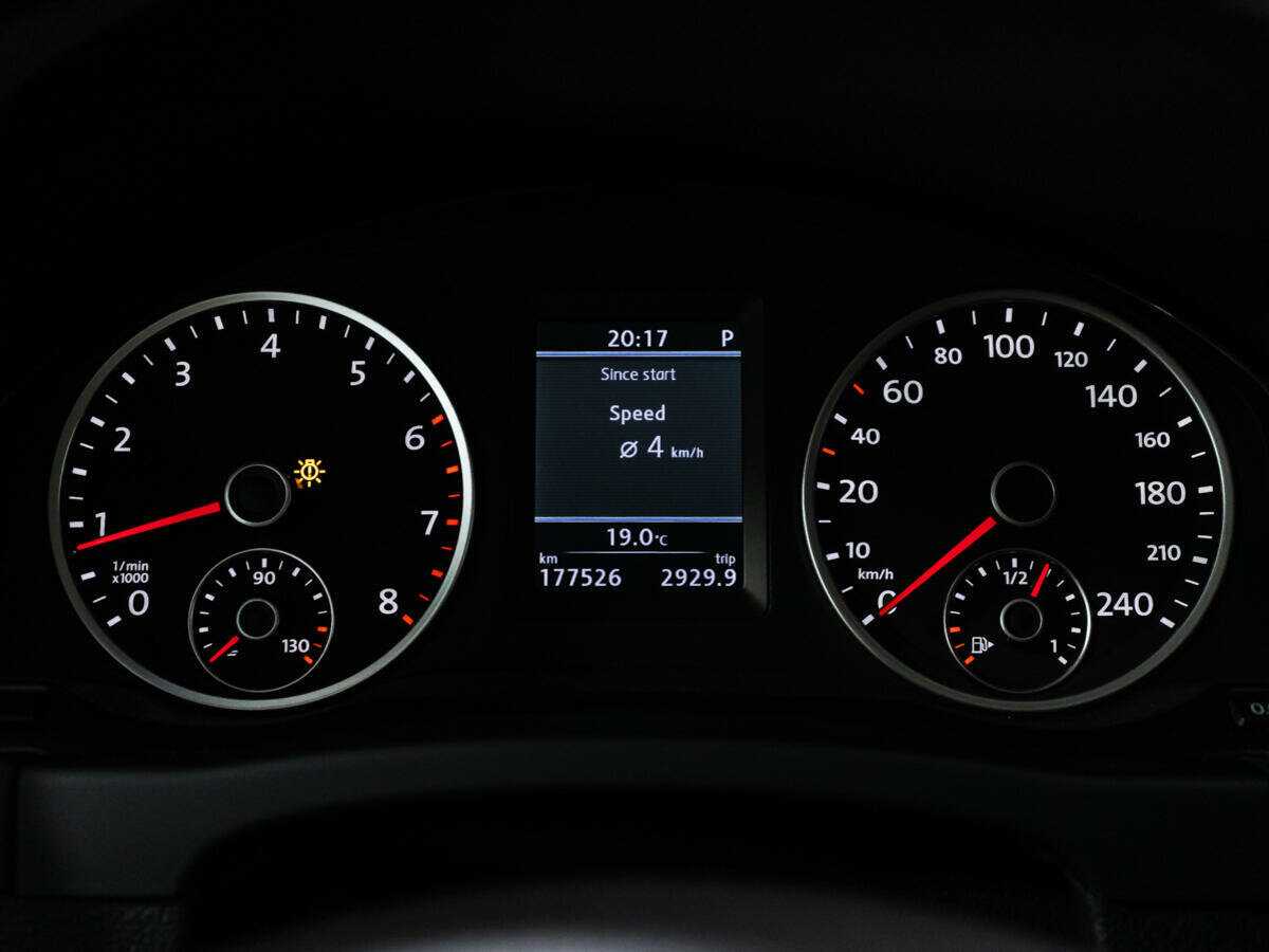 Volkswagen Tiguan, 2012 Фото №12