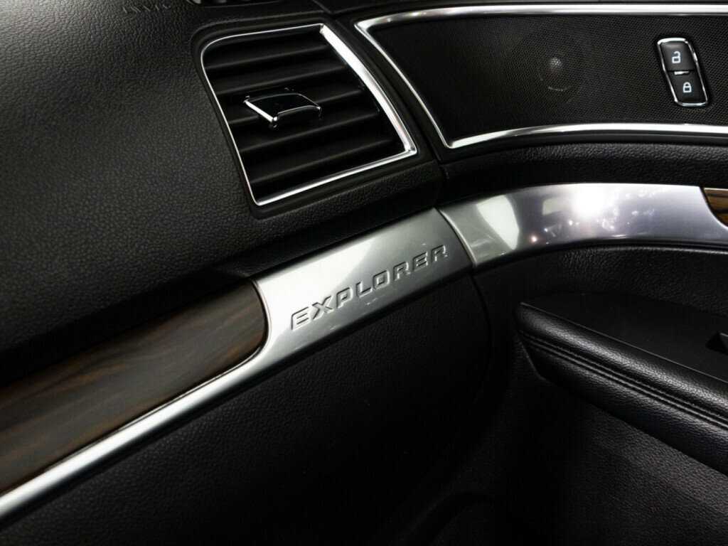 Ford Explorer, 2018 Фото №20