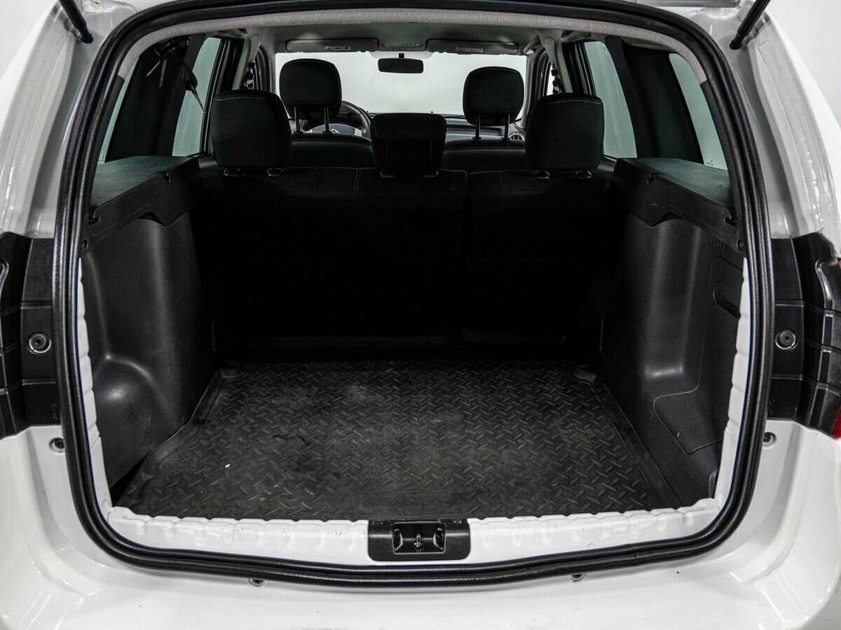 Nissan Terrano, 2015 Фото №21