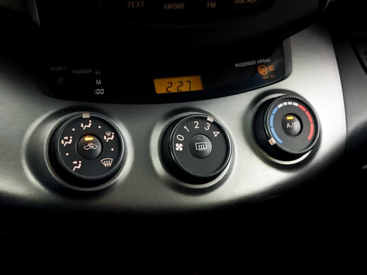 Toyota RAV4, 2012 Фото №25