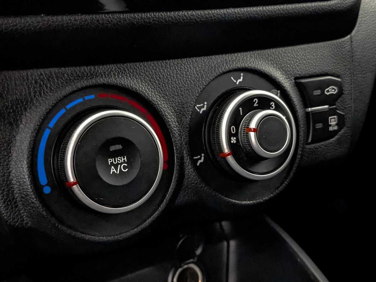 Kia Rio, 2012 Фото №21