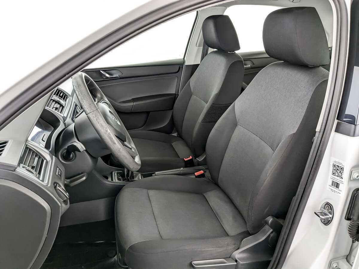 Skoda Rapid, 2017 Фото №20