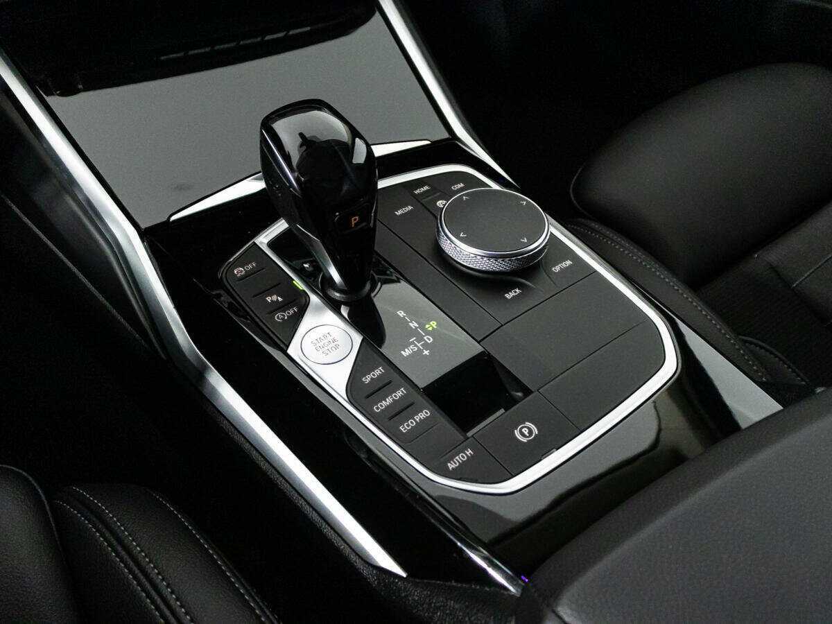 BMW 3 серии 318d, 2020 Фото №18