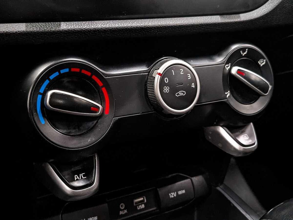 Kia Rio X-Line, 2020 Фото №20