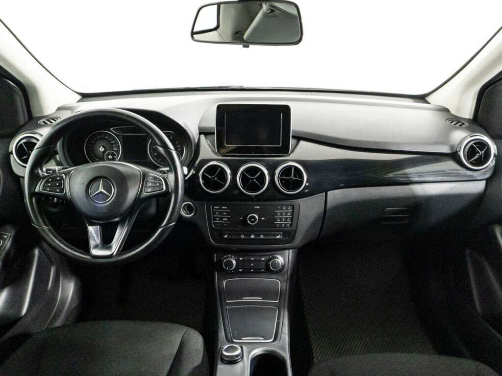 Mercedes-Benz B-Класс 180, 2015 Фото №13