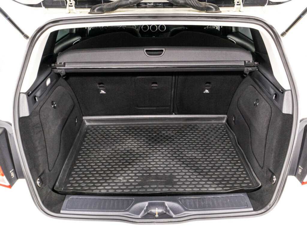 Mercedes-Benz B-Класс 180, 2015 Фото №15