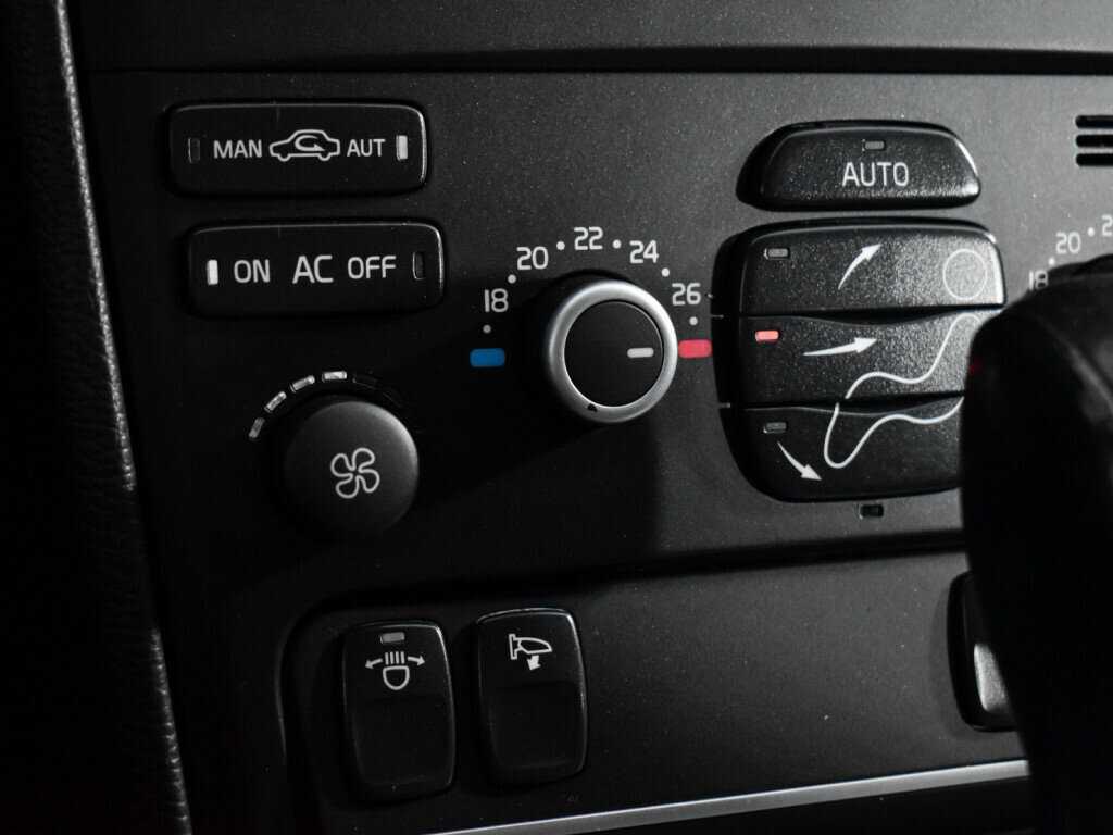 Volvo XC90, 2013 Фото №15