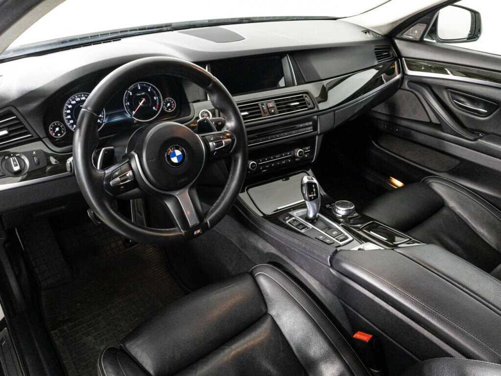 BMW 5 серии 530d xDrive, 2016 Фото №11